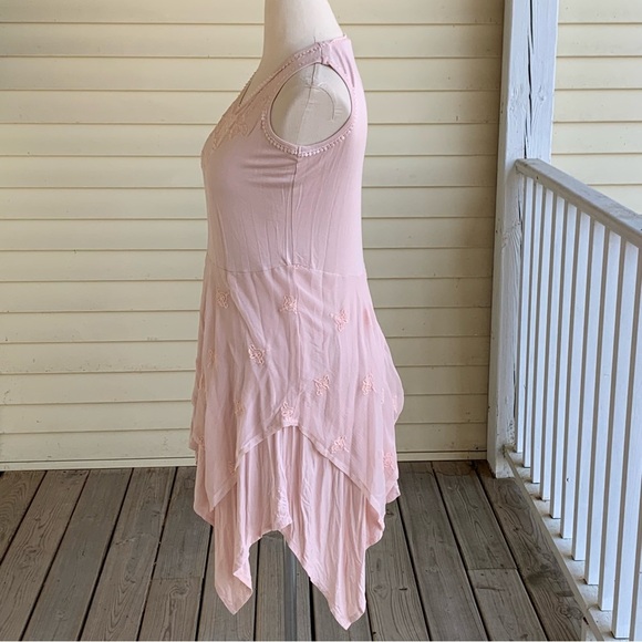 Roamans Fairy Asymmetric Hem Tank Top Blouse 12  Blush Pink Embroidered NWOT - Picture 3 of 9